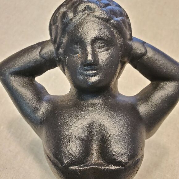 Antique Cast Iron Boot Jack or Door Stop "Naughty Nellie" - Picture 9 of 9